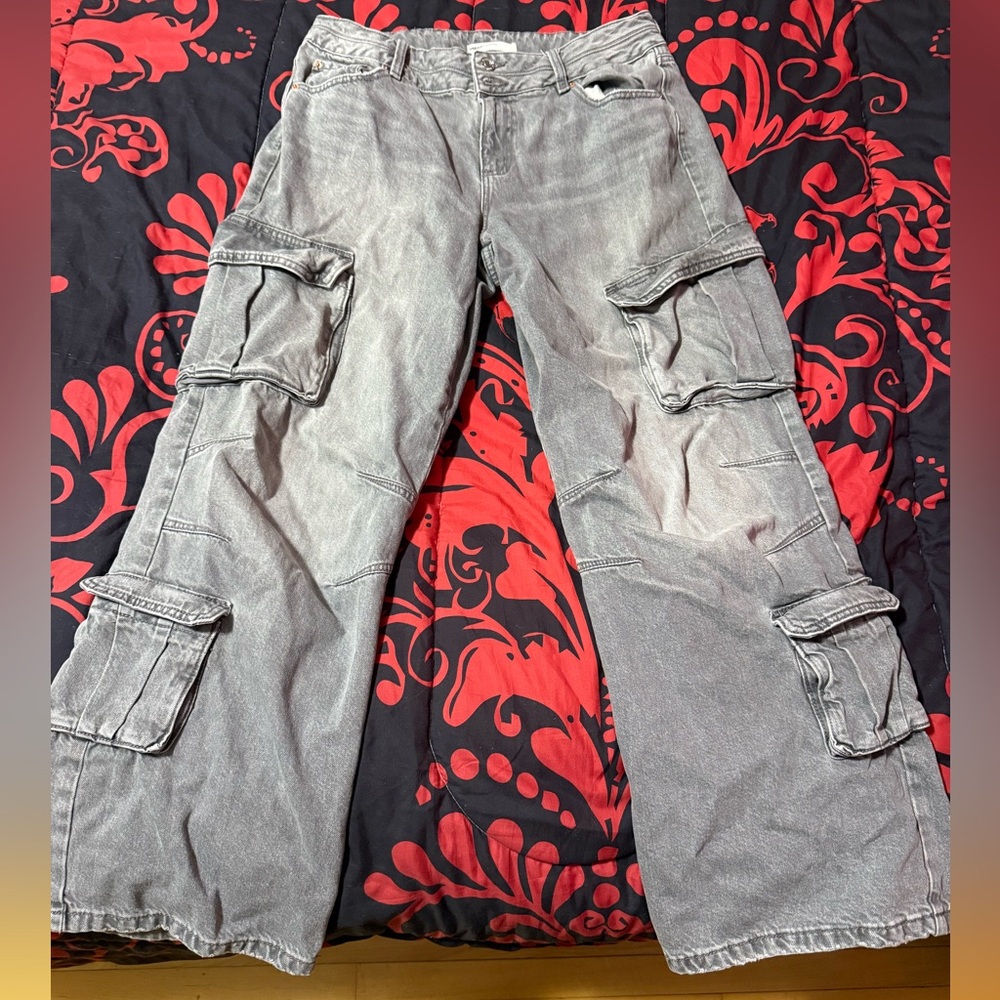 Garage Wide-Leg Flared Cargo Jeans